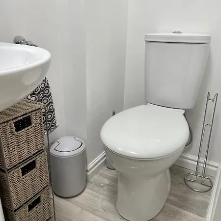 Studio16 * Μπρίστολ